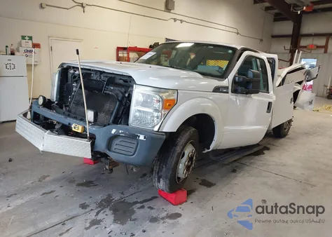 2015 Ford F-250 Xl z USA, uszkodzony, nr VIN 1FD7X2A64FEA54384